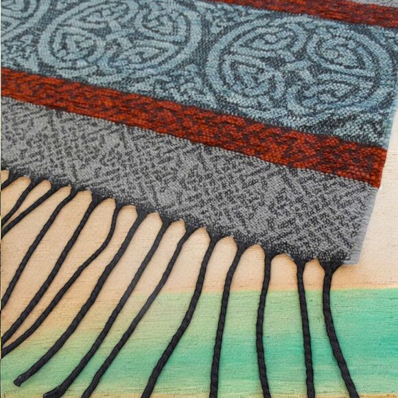 Calzeat Celtic Collection 70"x15" Woven Scarf Neck Wrap Table Runner Scotland - Picture 4 of 15